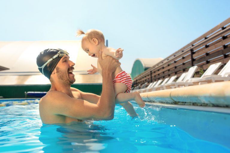 Bañadores para bebés – disfrutando en el agua