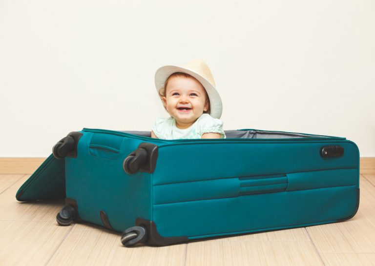 A travel cot to guarantee your rest