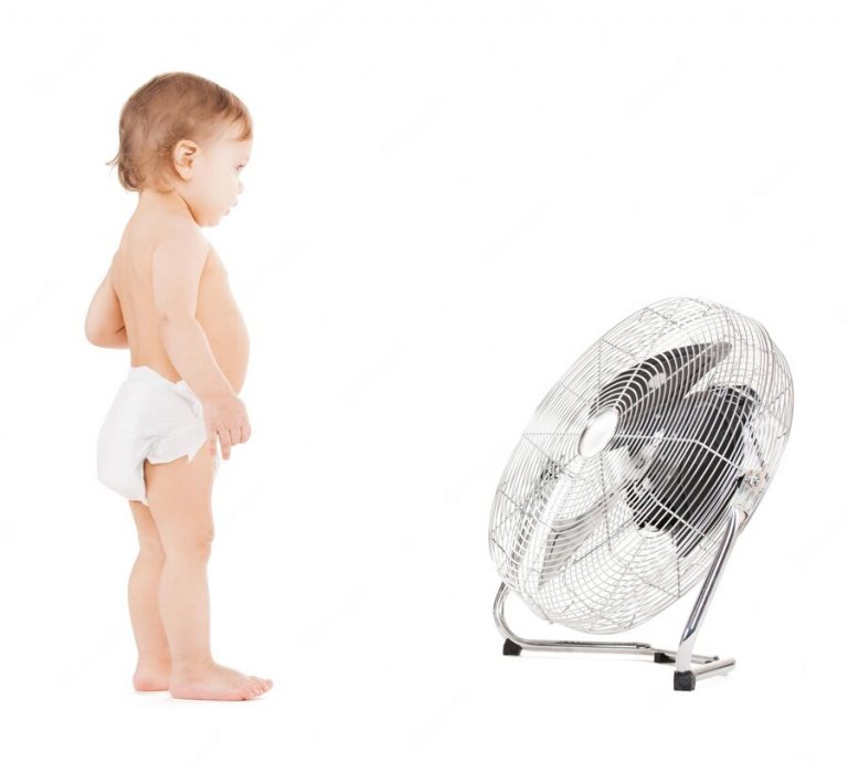 Los bebés pueden dormir con ventilador
